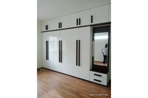Wardrobe & Storages